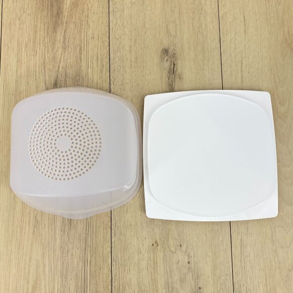 Tupperware CheeSmart Cheese & Deli Storage Container - Picture 5 of 12